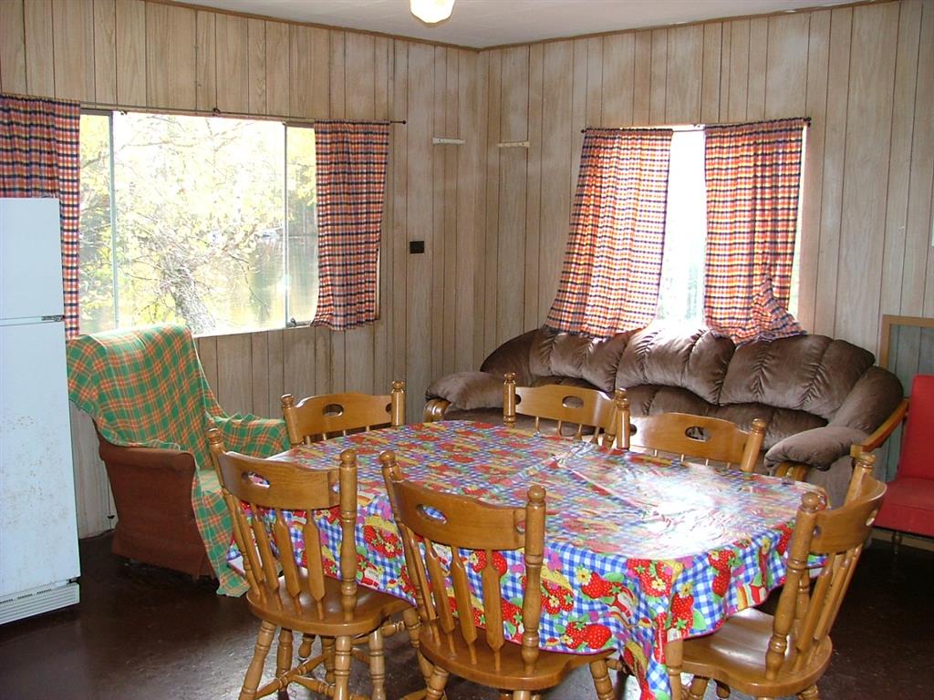 067 (Medium) Birch Point Resort